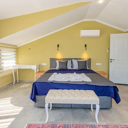 Söğüt 4 - 4 Bedroom With Jacuzzi In Fethiye