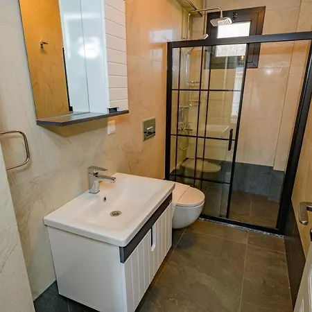 Söğüt 4 - 4 Bedroom With Jacuzzi In Fethiye