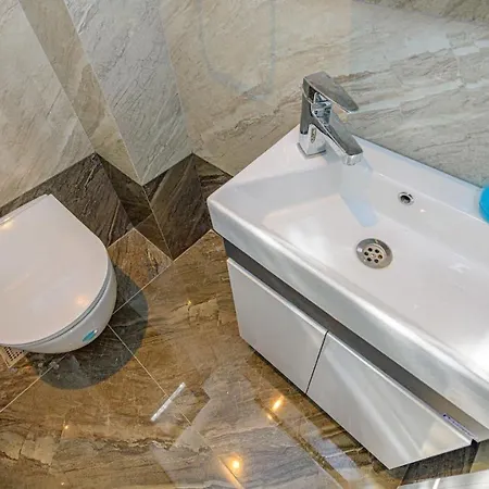 Villa Söğüt 4 - 4 Bedroom With Jacuzzi In