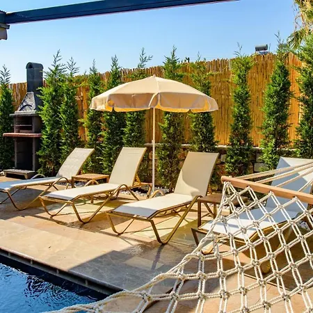 Villa Söğüt 4 - 4 Bedroom With Jacuzzi In