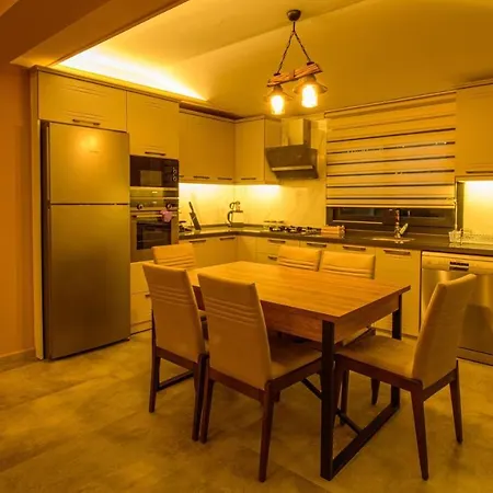 Söğüt 4 - 4 Bedroom With Jacuzzi In Villa *