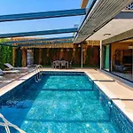 Soeguet 4 - 4 Bedroom With Jacuzzi In ヴィラ フェティエ