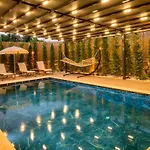 Soeguet 4 - 4 Bedroom With Jacuzzi In フェティエ