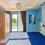 ヴィラ Soeguet 4 - 4 Bedroom With Jacuzzi In フェティエ