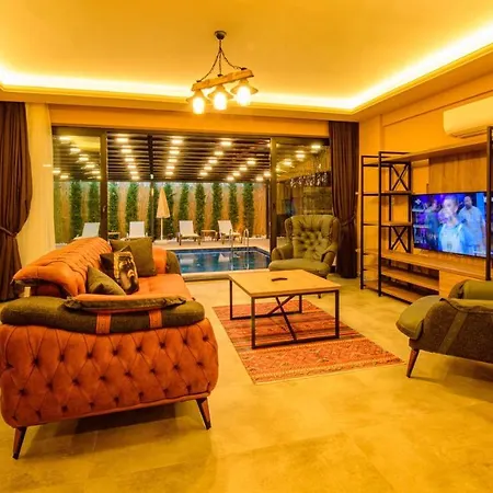 Söğüt 4 - 4 Bedroom With Jacuzzi In *