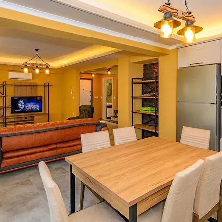 Söğüt 4 - 4 Bedroom With Jacuzzi In *