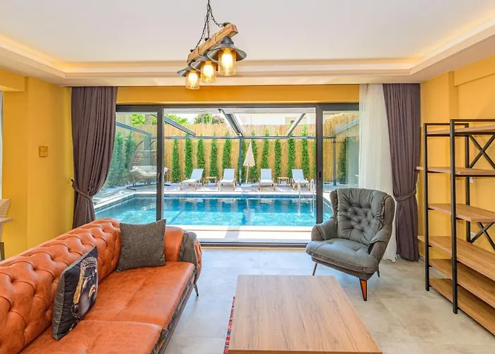 빌라 Soeguet 4 - 4 Bedroom With Jacuzzi In