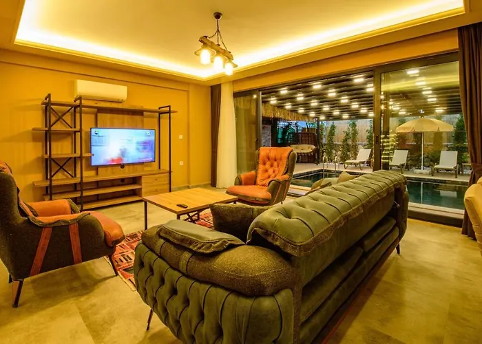 Soeguet 4 - 4 Bedroom With Jacuzzi In 빌라 페티예