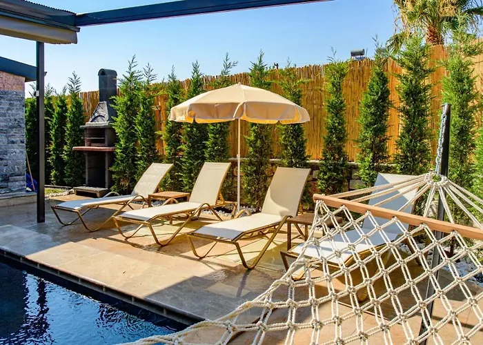 빌라 Soeguet 4 - 4 Bedroom With Jacuzzi In