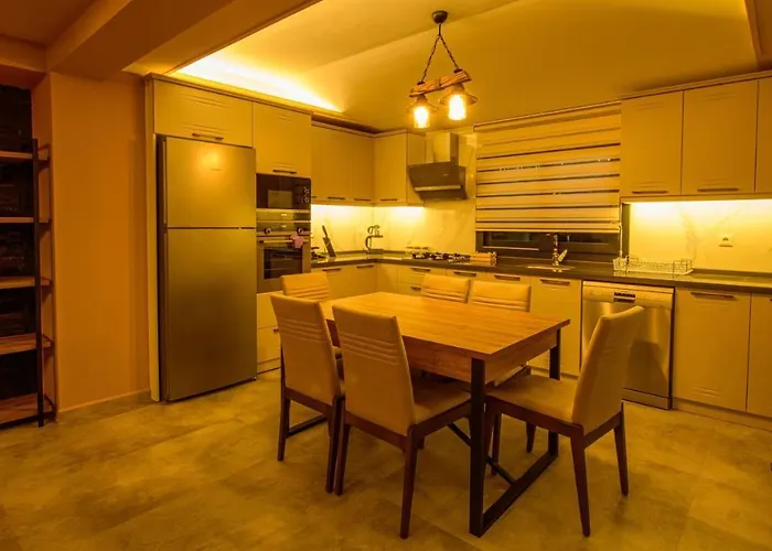 Soeguet 4 - 4 Bedroom With Jacuzzi In 빌라 *
