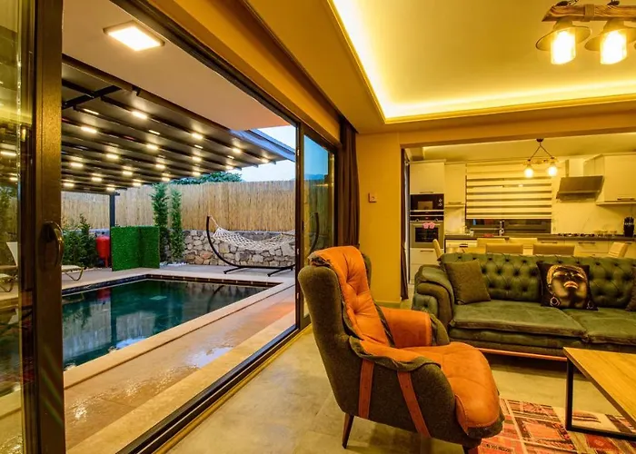 Soeguet 4 - 4 Bedroom With Jacuzzi In 빌라 페티예