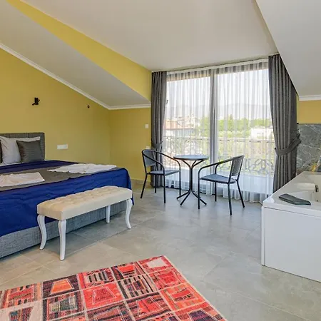 Willa Soeguet 4 - 4 Bedroom With Jacuzzi In Fethiye