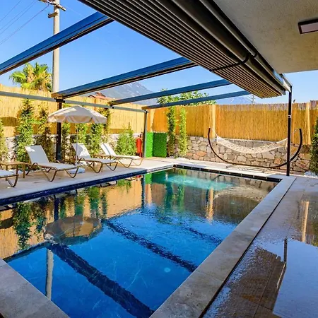 Soeguet 4 - 4 Bedroom With Jacuzzi In Willa *
