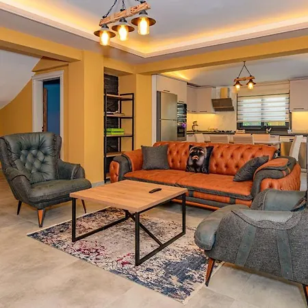 Willa Soeguet 4 - 4 Bedroom With Jacuzzi In *