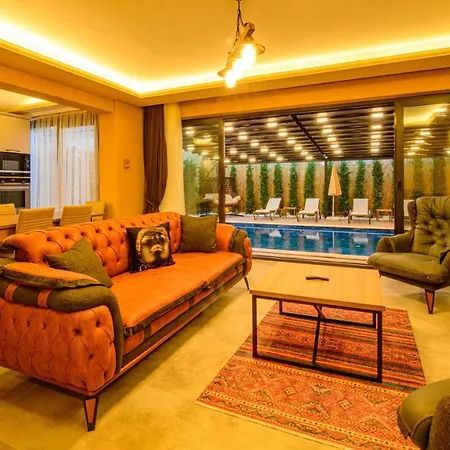 Söğüt 4 - 4 Bedroom With Jacuzzi In *