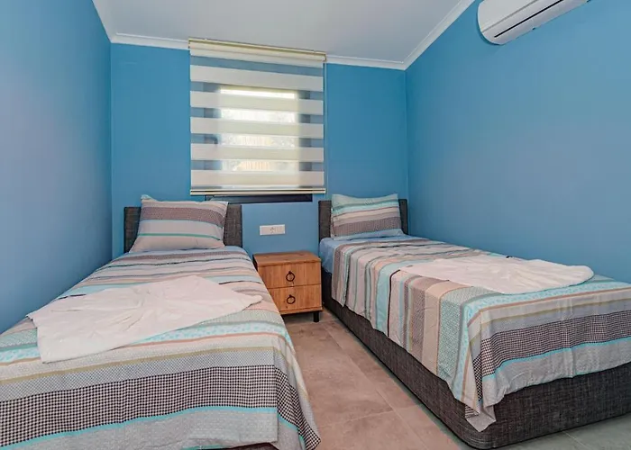 Soeguet 4 - 4 Bedroom With Jacuzzi In * Фетхие