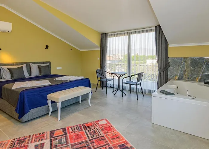 别墅 Soeguet 4 - 4 Bedroom With Jacuzzi In 费特希耶