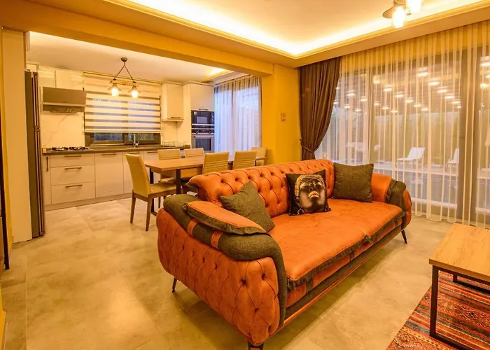 别墅 Soeguet 4 - 4 Bedroom With Jacuzzi In