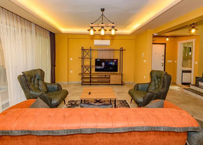 Soeguet 4 - 4 Bedroom With Jacuzzi In Фетхие