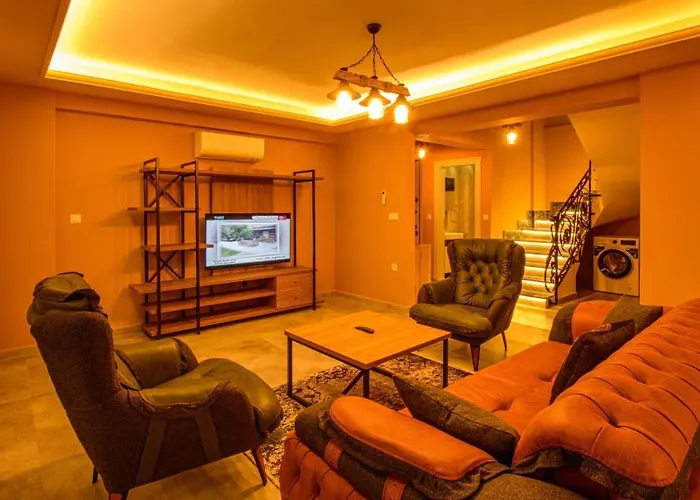Soeguet 4 - 4 Bedroom With Jacuzzi In Вилла Фетхие
