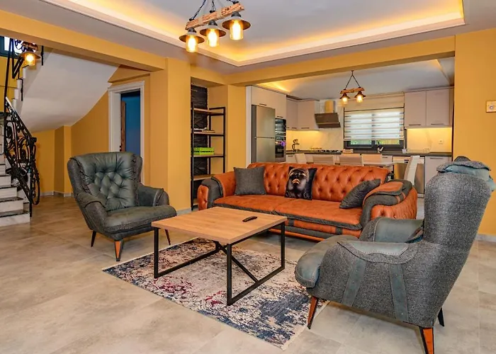 别墅 Soeguet 4 - 4 Bedroom With Jacuzzi In *