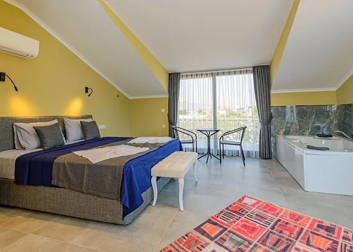 别墅 Soeguet 4 - 4 Bedroom With Jacuzzi In *