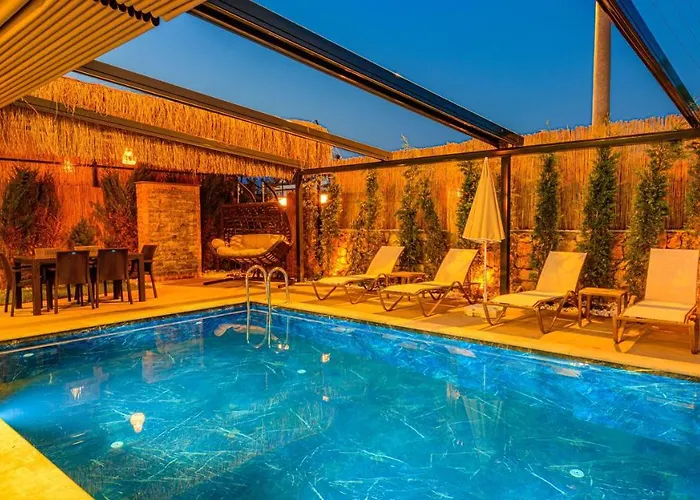 Soeguet 4 - 4 Bedroom With Jacuzzi In * Фетхие